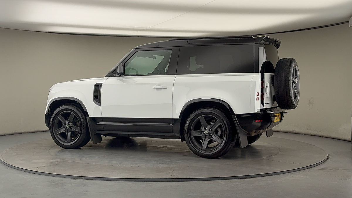 Used Land Rover Defender 90 2022 for sale - 77508224: Photo 27