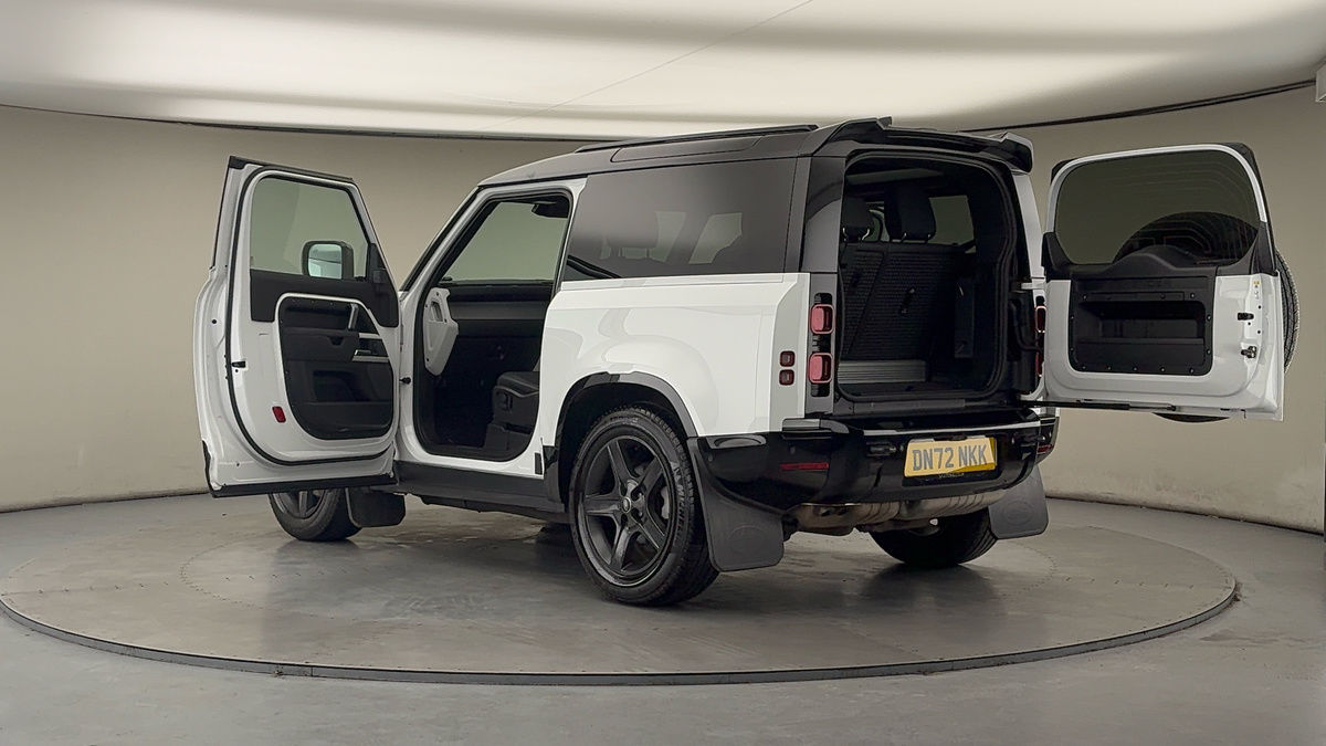 Used Land Rover Defender 90 2022 for sale - 77508224: Photo 44