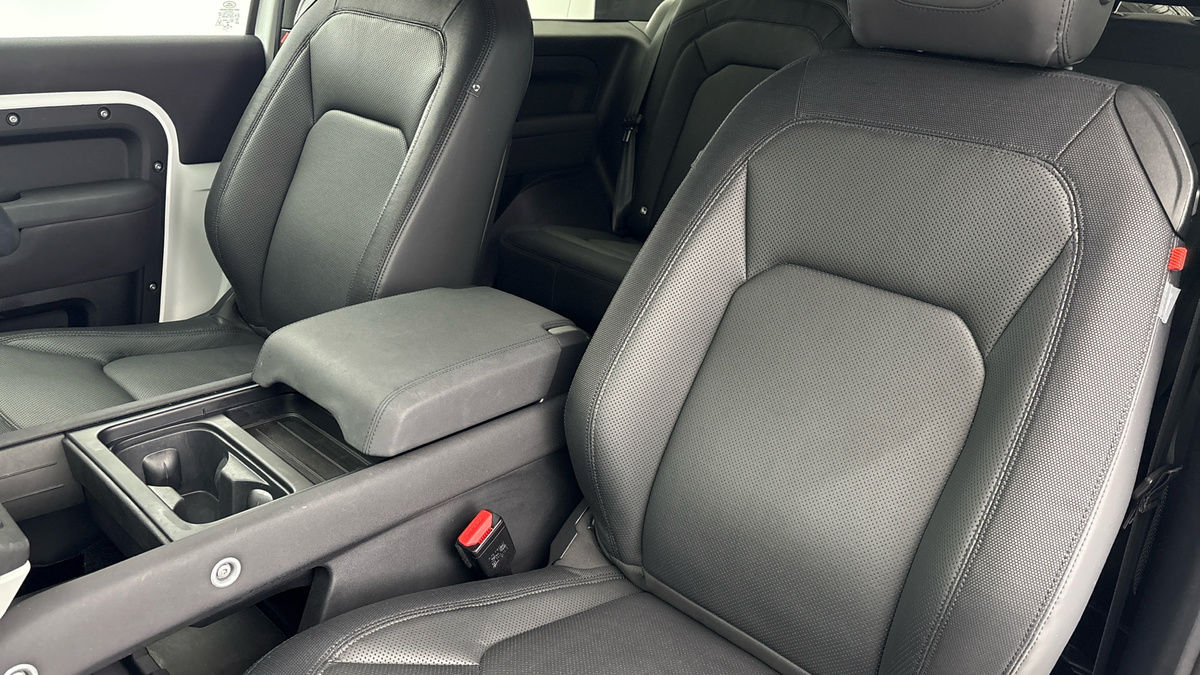 Used Land Rover Defender 90 2022 for sale - 77508224: Photo 7