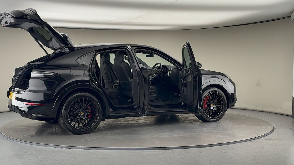 Used Porsche Cayenne 2022 for sale - 77201051: Photo 60