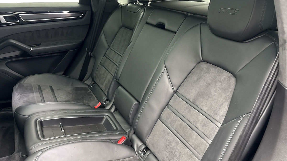 Used Porsche Cayenne 2022 for sale - 77201051: Photo 8