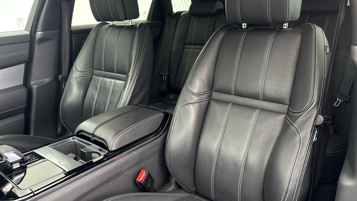 Used Land Rover Range Rover Velar 2022 for sale - 76439736: Photo 13