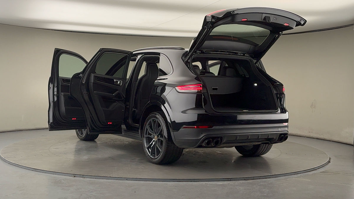 Used Porsche Cayenne 2022 for sale - 77494494: Photo 23