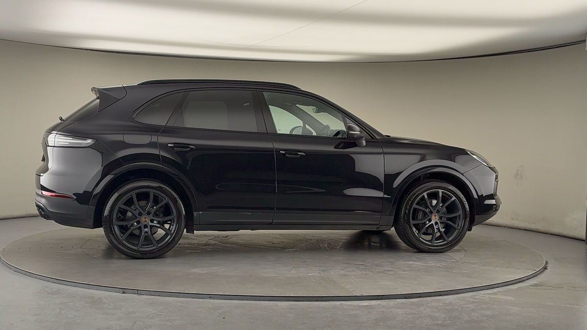 Used Porsche Cayenne 2022 for sale - 77494494: Photo 39