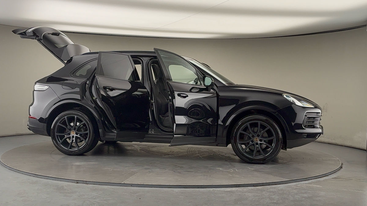 Used Porsche Cayenne 2022 for sale - 77494494: Photo 57