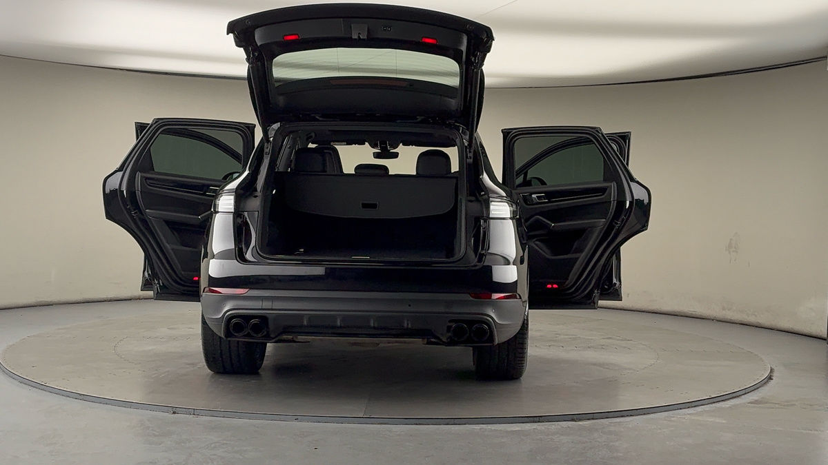 Used Porsche Cayenne 2022 for sale - 77494494: Photo 62