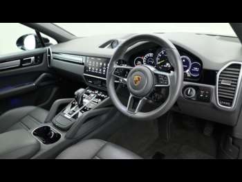 Used Porsche Cayenne 2022 for sale - 75136516: Photo
