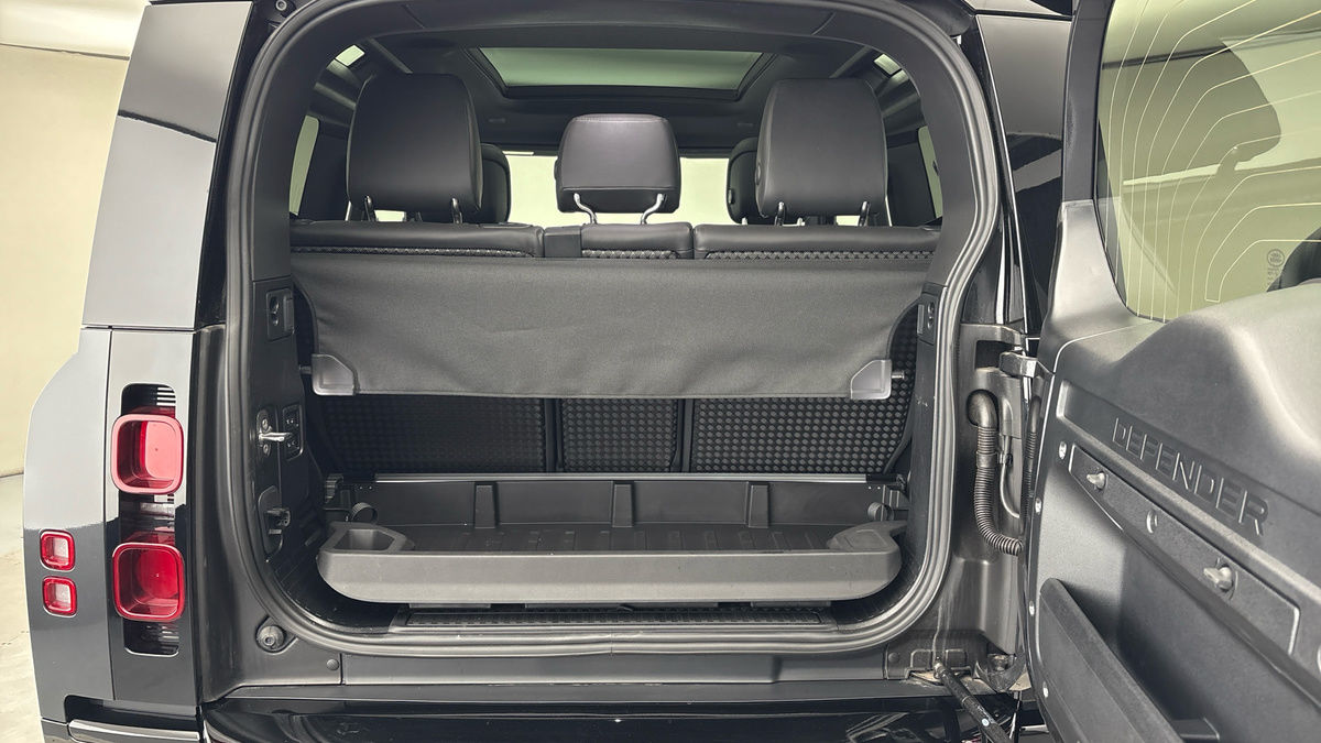 Used Land Rover Defender 2024 for sale - 77395052: Photo 11