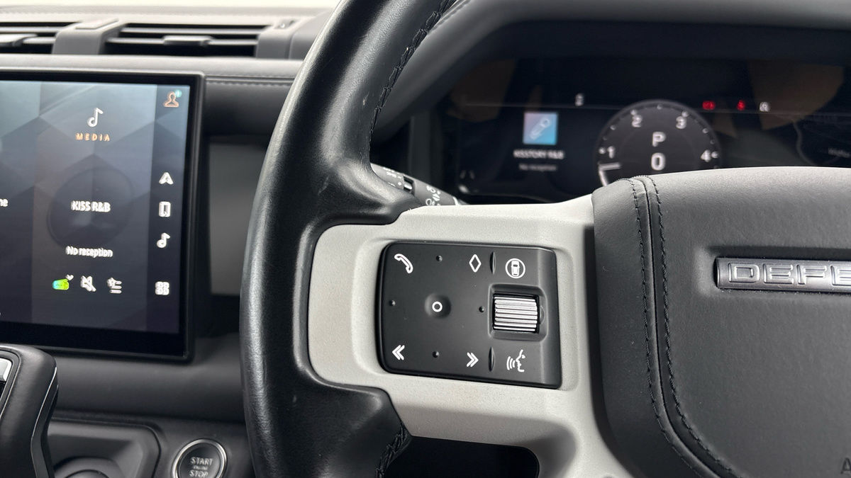 Used Land Rover Defender 2024 for sale - 77395052: Photo 13