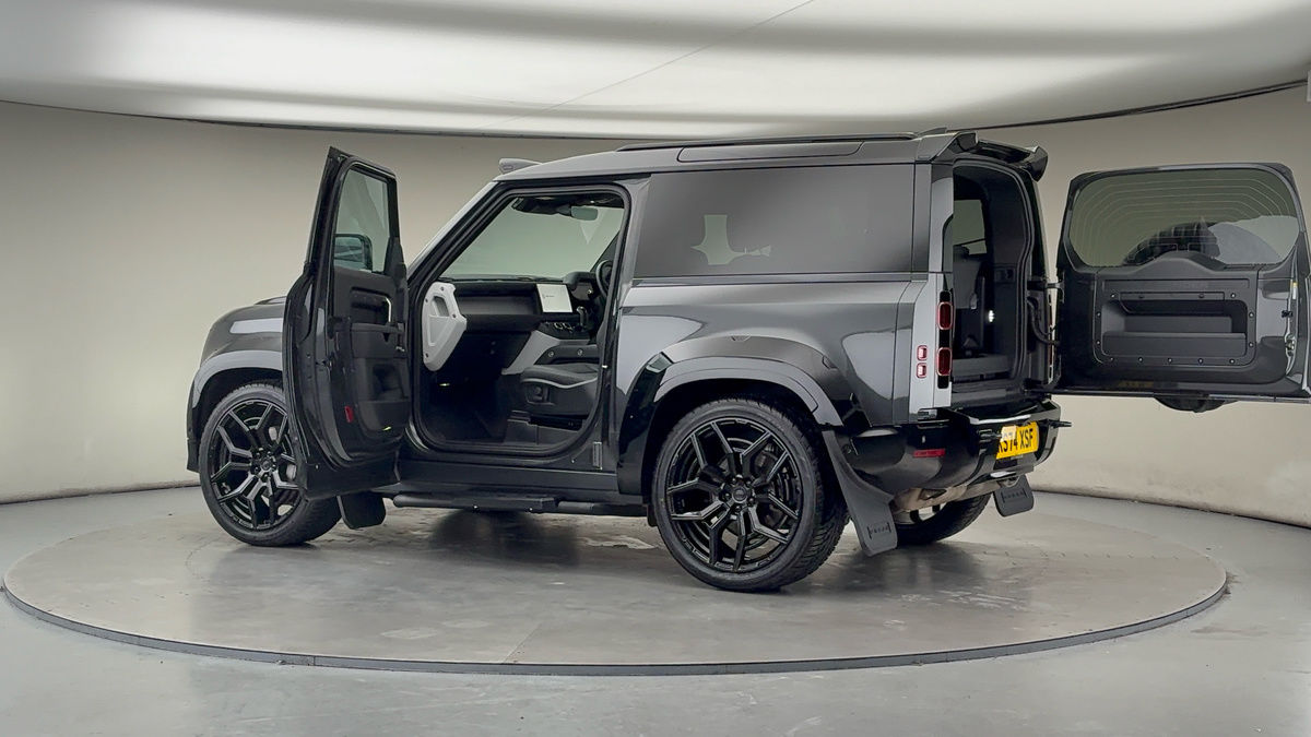 Used Land Rover Defender 2024 for sale - 77395052: Photo 48