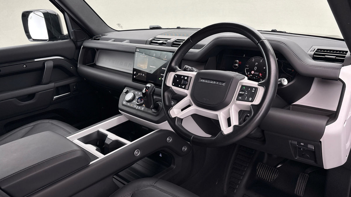 Used Land Rover Defender 2024 for sale - 77395052: Photo 5