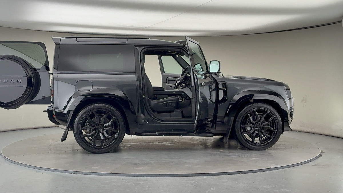 Used Land Rover Defender 2024 for sale - 77395052: Photo 59