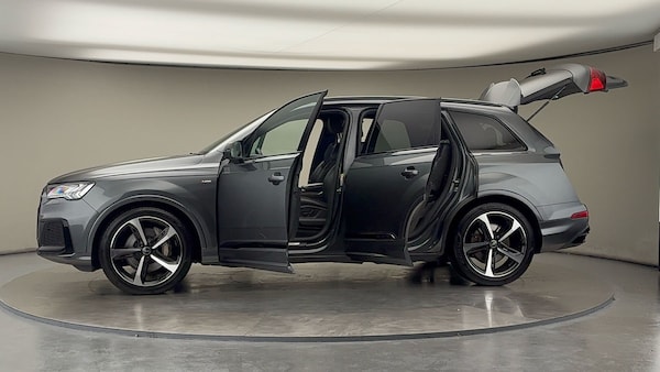 Used Audi Q7 2021 for sale - 76292333: Photo 48