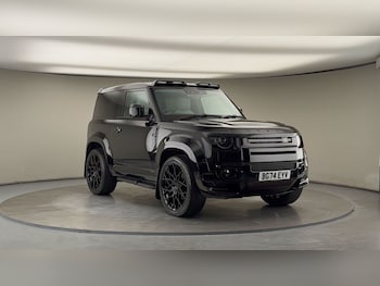 Used Land Rover Defender 90 2024 for sale - 76211094: Photo