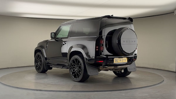 Used Land Rover Defender 90 2024 for sale - 76211094: Photo 2