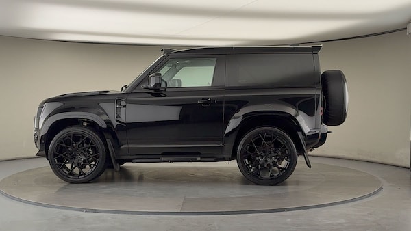 Used Land Rover Defender 90 2024 for sale - 76211094: Photo 32