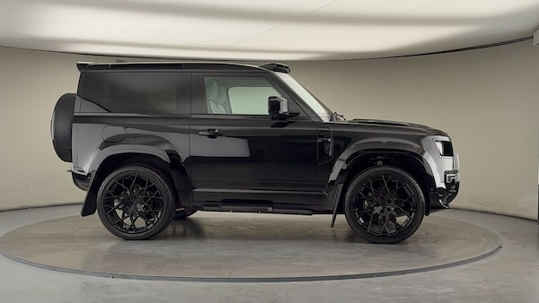 Used Land Rover Defender 90 2024 for sale - 76211094: Photo 41