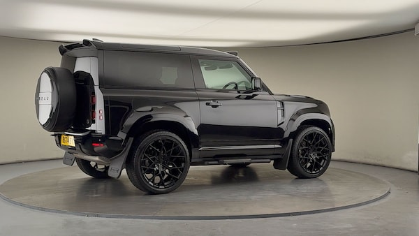 Used Land Rover Defender 90 2024 for sale - 76211094: Photo 43