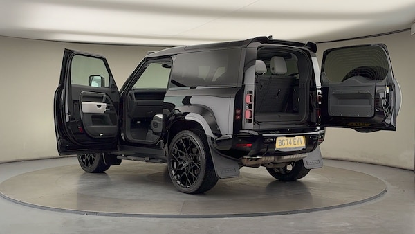 Used Land Rover Defender 90 2024 for sale - 76211094: Photo 48