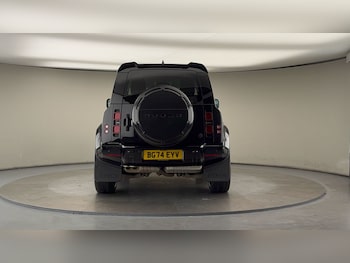 Used Land Rover Defender 90 2024 for sale - 76211094: Photo