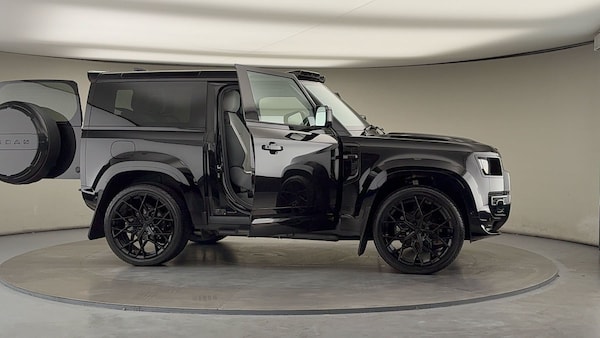 Used Land Rover Defender 90 2024 for sale - 76211094: Photo 60