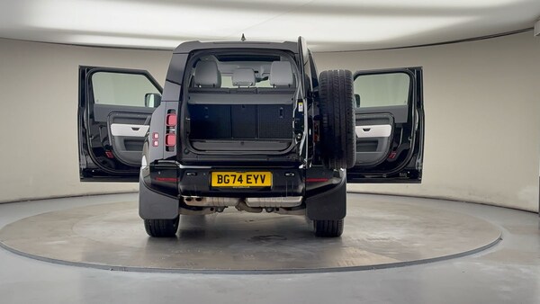 Used Land Rover Defender 90 2024 for sale - 76211094: Photo 66