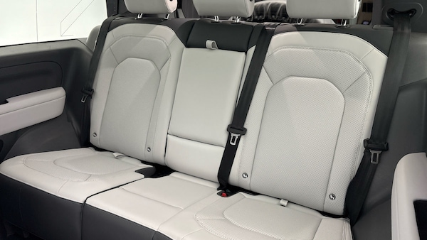 Used Land Rover Defender 90 2024 for sale - 76211094: Photo 8