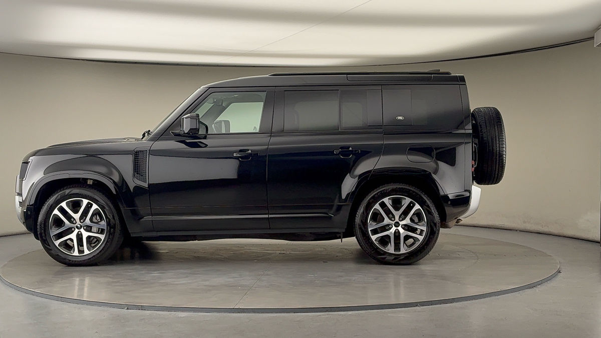 Used Land Rover Defender 110 2024 for sale - 76292332: Photo 15