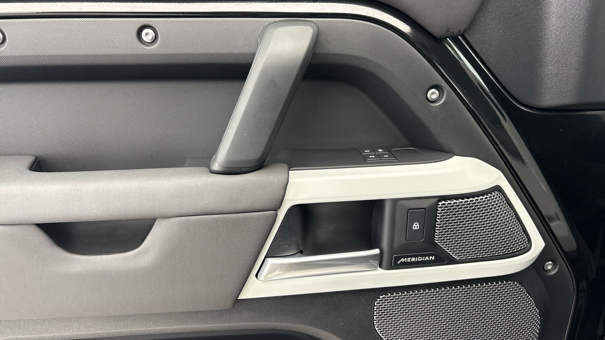 Used Land Rover Defender 110 2024 for sale - 76292332: Photo 19