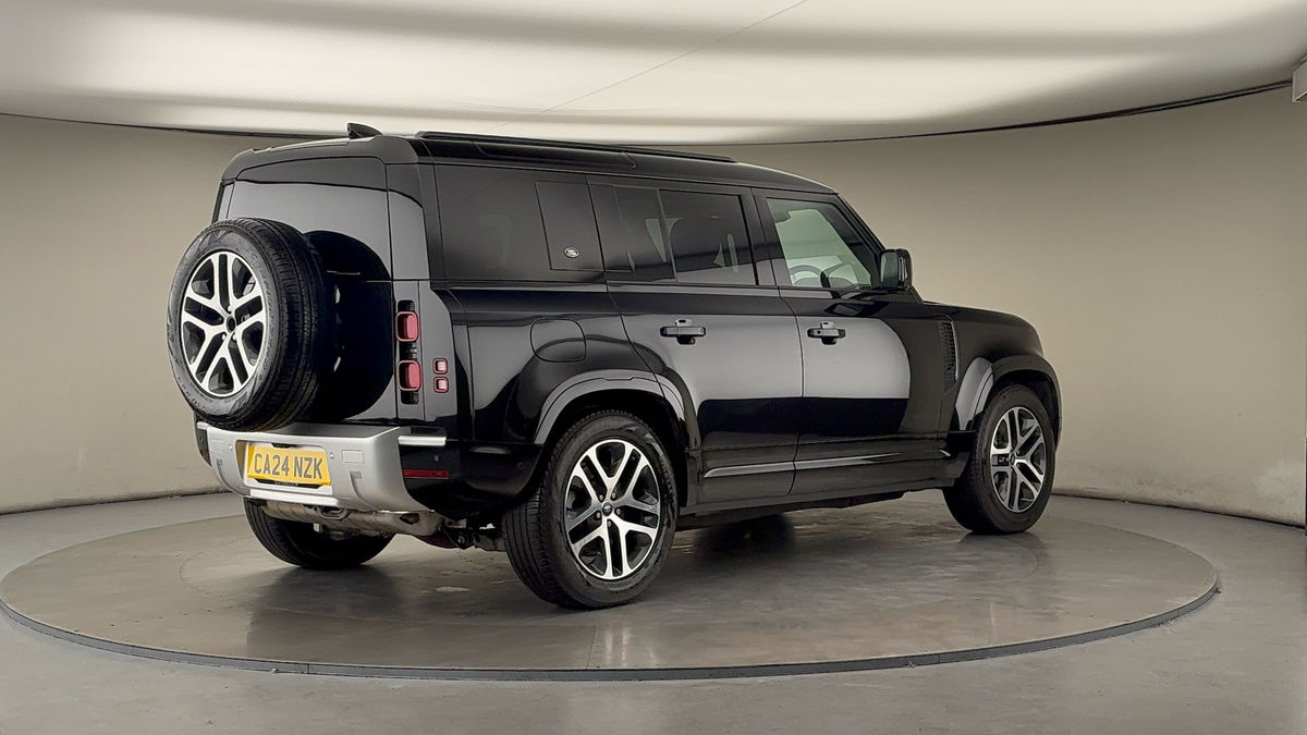 Used Land Rover Defender 110 2024 for sale - 76292332: Photo 21