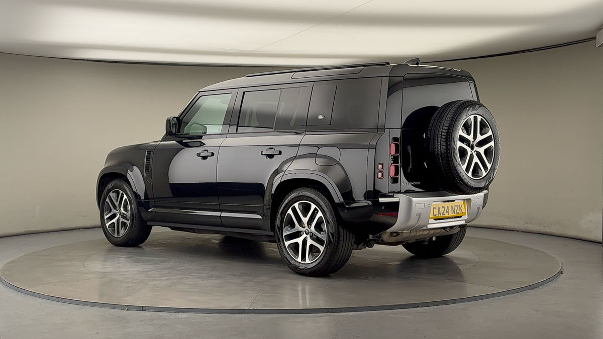 Used Land Rover Defender 110 2024 for sale - 76292332: Photo 25