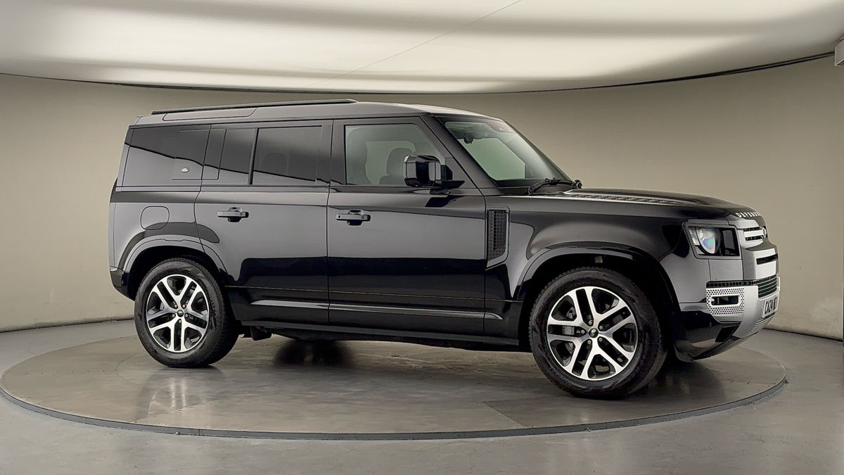 Used Land Rover Defender 110 2024 for sale - 76292332: Photo 35