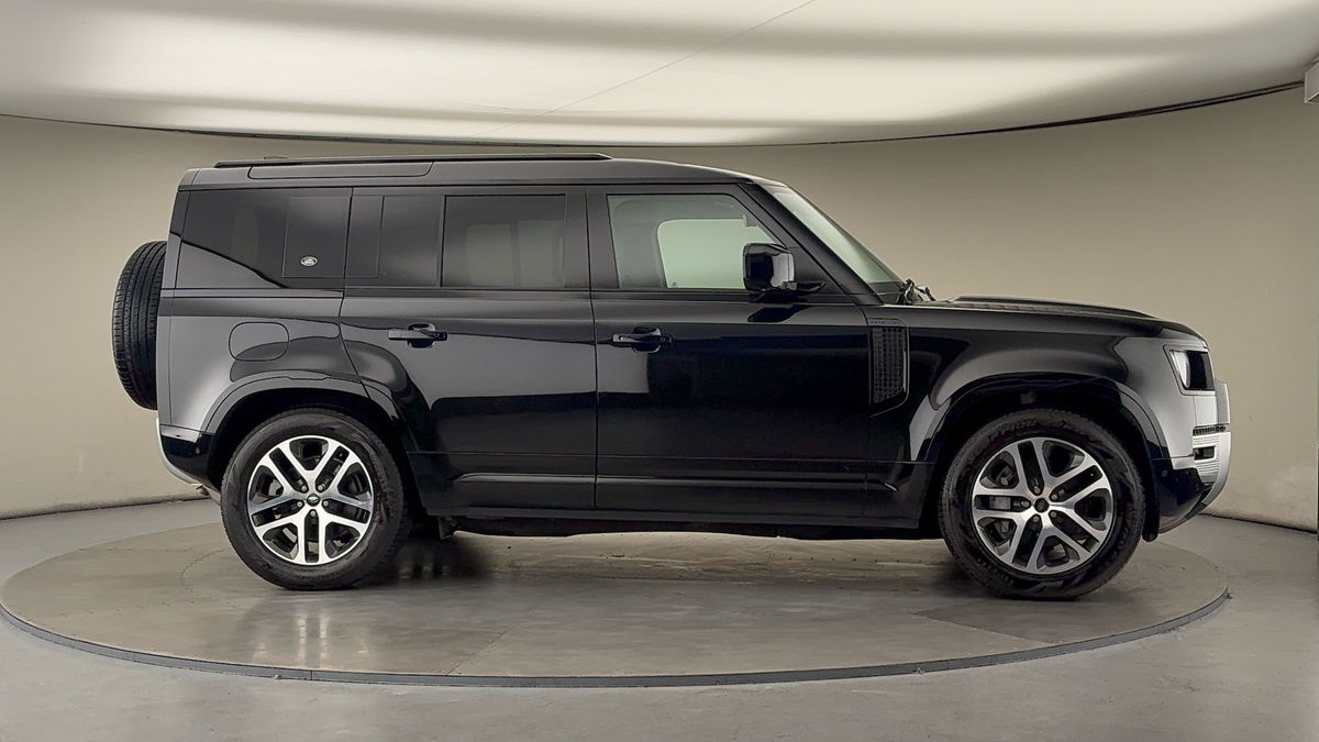 Used Land Rover Defender 110 2024 for sale - 76292332: Photo 36