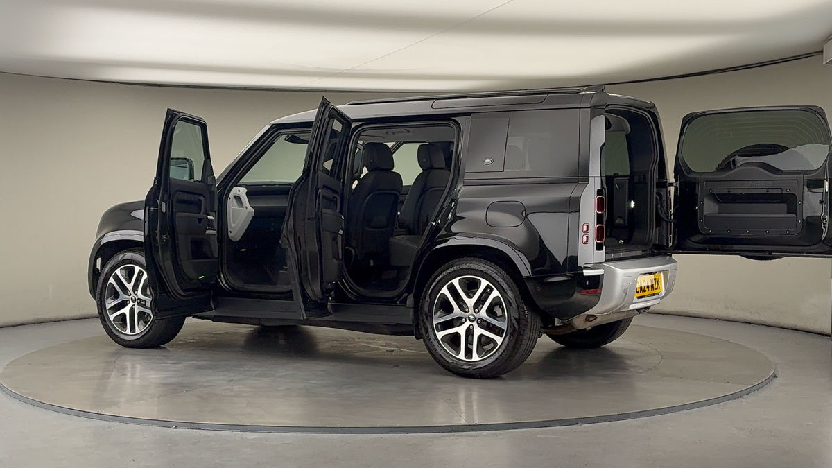 Used Land Rover Defender 110 2024 for sale - 76292332: Photo 45