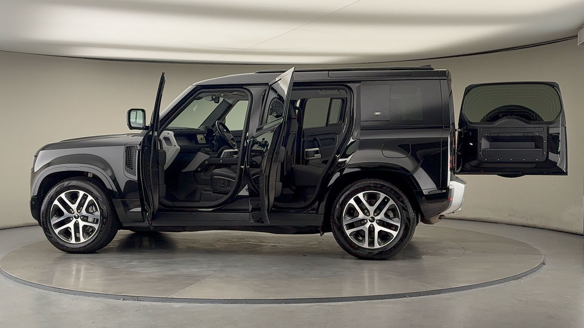 Used Land Rover Defender 110 2024 for sale - 76292332: Photo 46