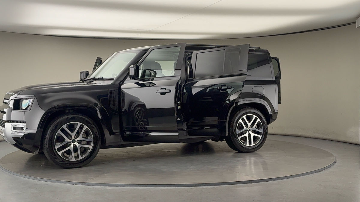 Used Land Rover Defender 110 2024 for sale - 76292332: Photo 48