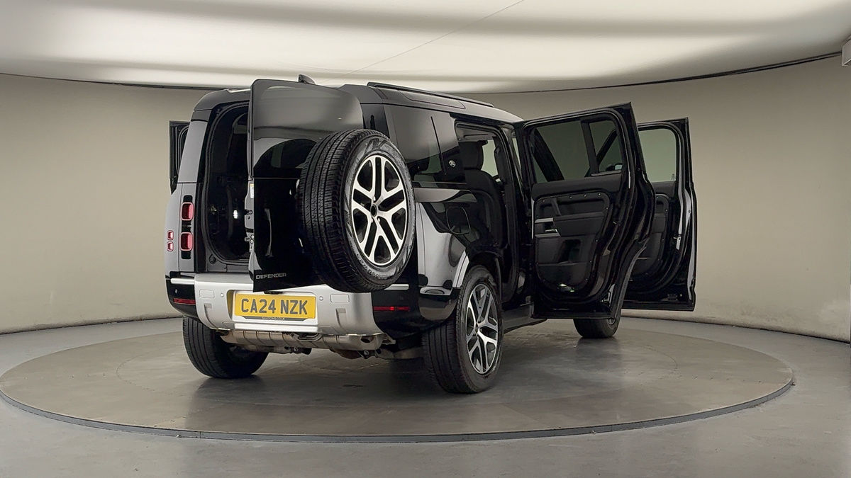 Used Land Rover Defender 110 2024 for sale - 76292332: Photo 59