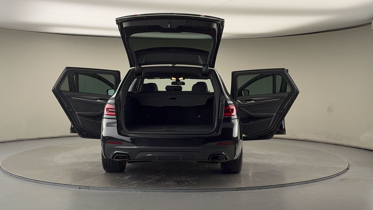 Used BMW 5 Series 2022 for sale - 77264201: Photo 60