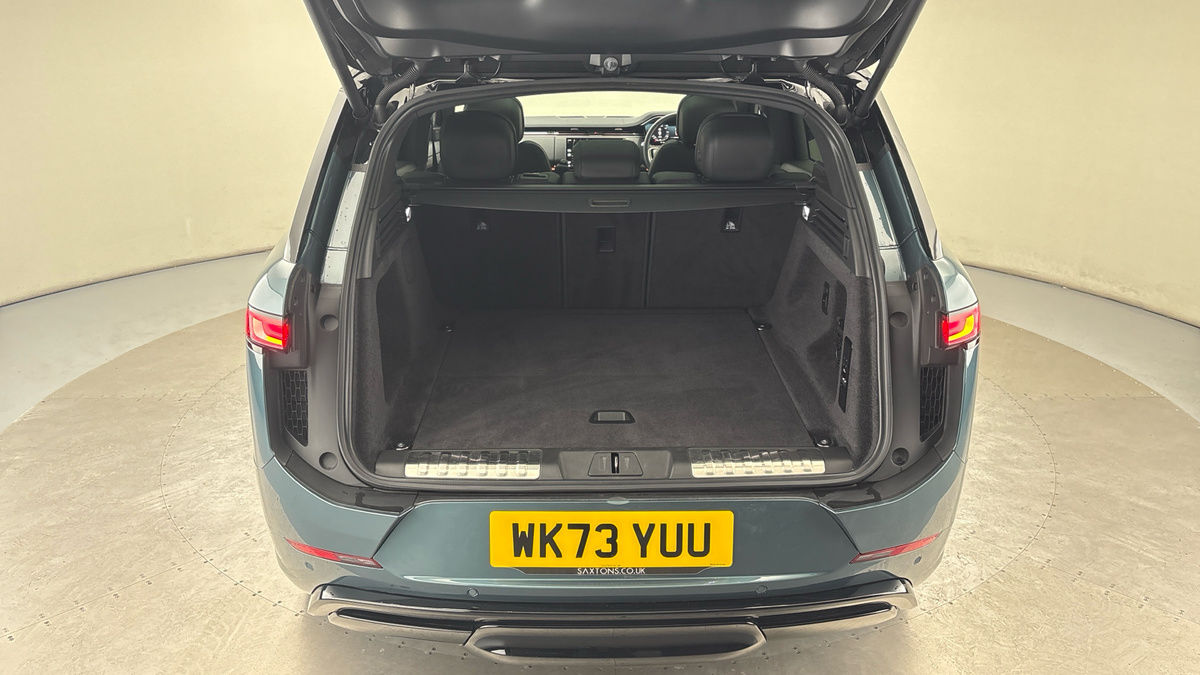 Used Land Rover Range Rover Sport 2024 for sale - 76304611: Photo 11