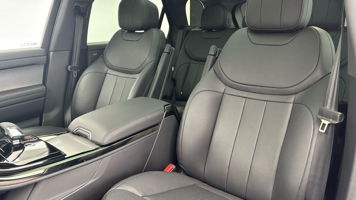 Used Land Rover Range Rover Sport 2024 for sale - 76304611: Photo 7