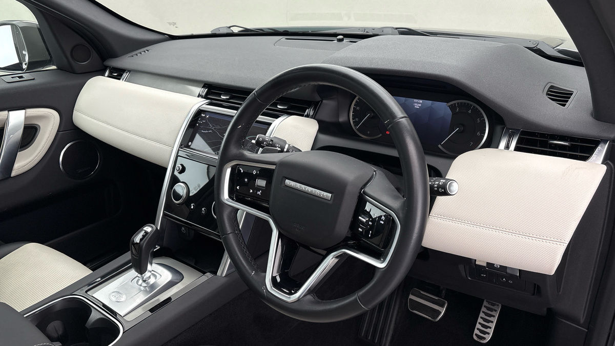 Used Land Rover Discovery Sport 2022 for sale - 77129257: Photo 5