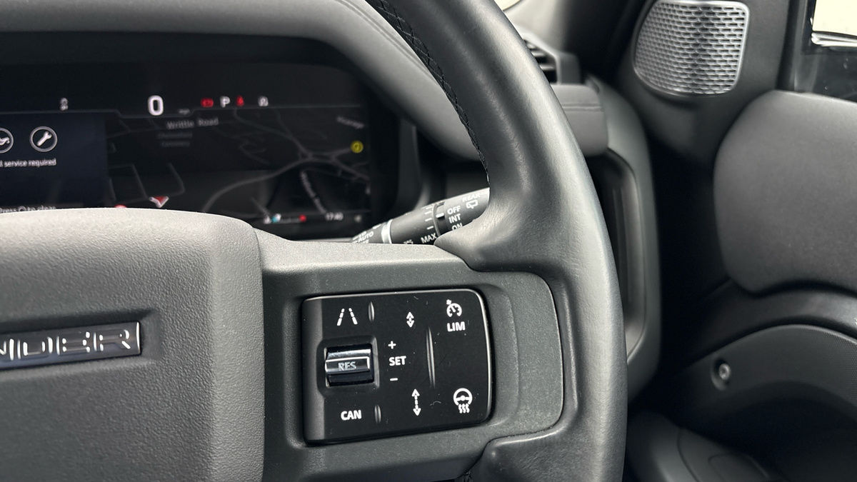 Used Land Rover Defender 2022 for sale - 77921055: Photo 14