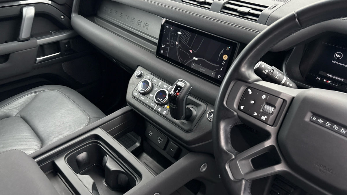 Used Land Rover Defender 2022 for sale - 77921055: Photo 18