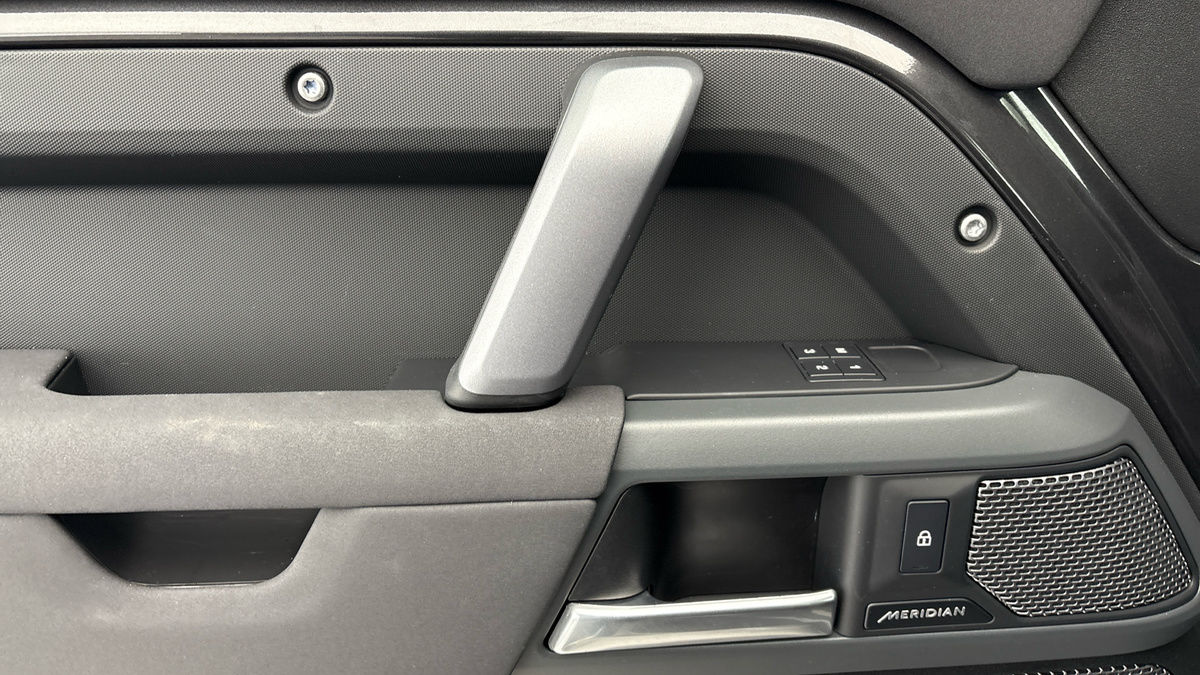 Used Land Rover Defender 2022 for sale - 77921055: Photo 19