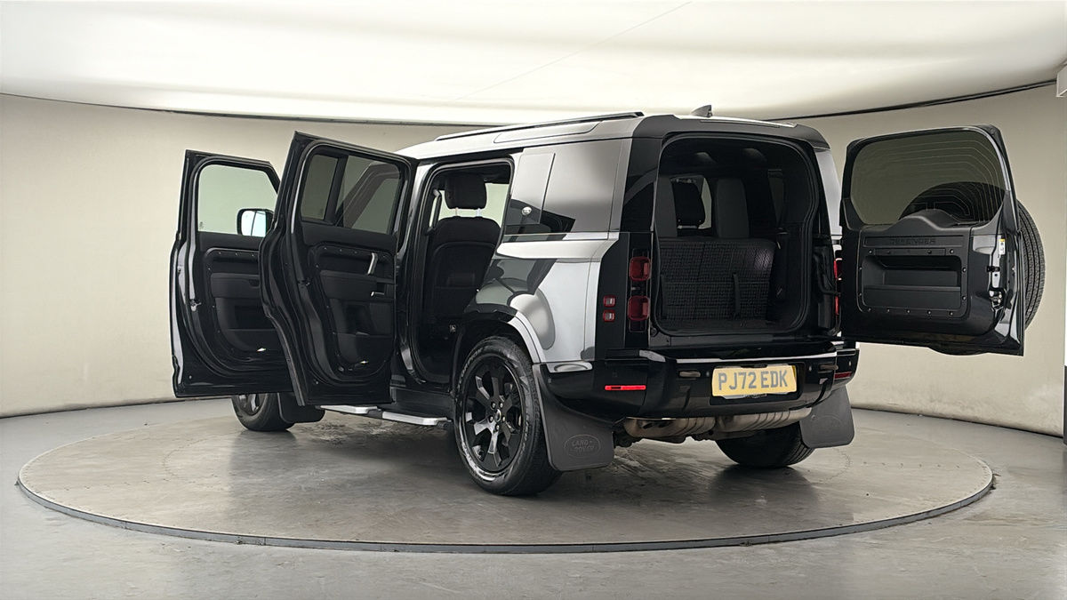 Used Land Rover Defender 2022 for sale - 77921055: Photo 23