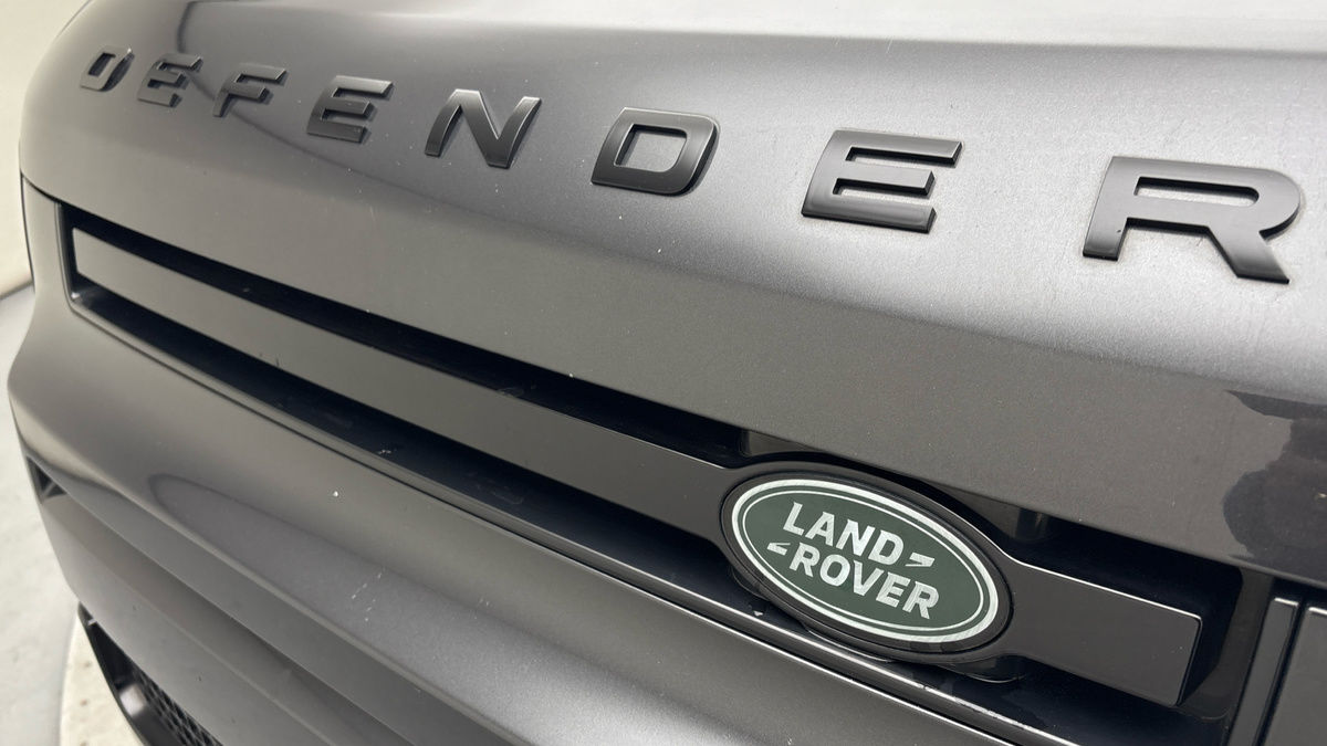 Used Land Rover Defender 2022 for sale - 77921055: Photo 24