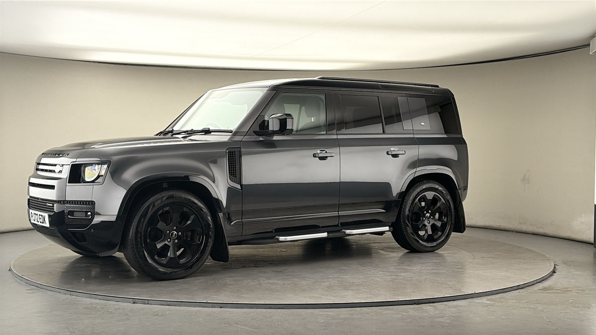 Used Land Rover Defender 2022 for sale - 77921055: Photo 30
