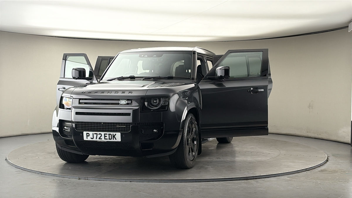 Used Land Rover Defender 2022 for sale - 77921055: Photo 51