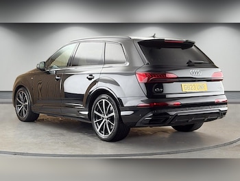 Used Audi Q7 2023 for sale - 78632806: Photo
