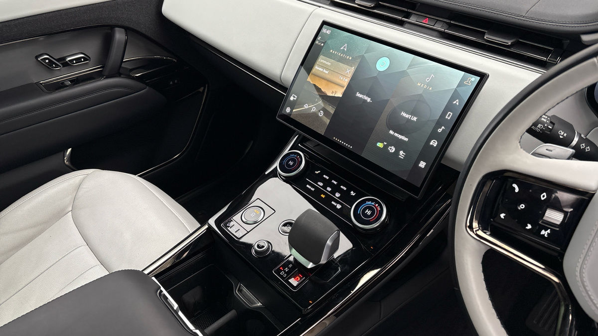 Used Land Rover Range Rover Sport 2023 for sale - 77328906: Photo 18